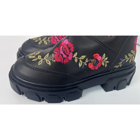 New Farm Rio Anthropologie Boho Black Floral Moto Boots ~Size 7, EU 38 - Picture 5 of 12